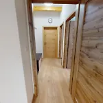 Apartment Podkova *